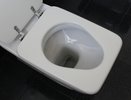 Растворить две капли популярного средства в уксусе — и унитаз станет белее снега: не останется и намека на налет и желтизну