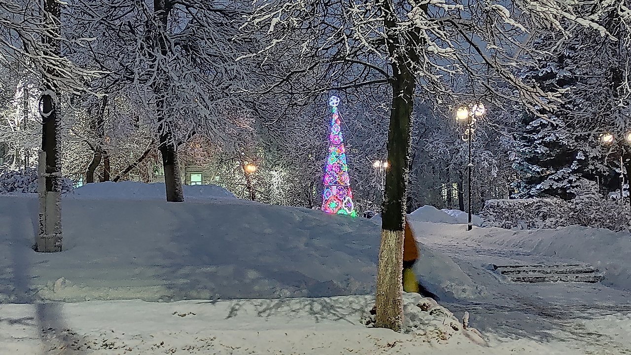 Главная картинка новости: Выходные переносят из-за обстановки в стране: новогодние каникулы 2024-2025 больше не будут прежними