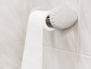 Соду можно выкинуть: есть 2 средства для очистки выгребной ямы без откачки — естественный процесс разложения