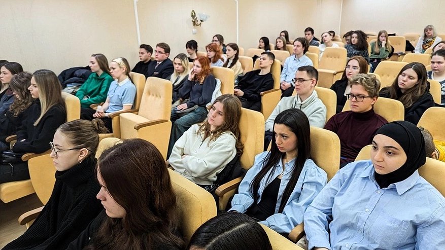 Главная картинка новости: Студенты ВлГУ посетили Следственное управление СК России по Владимирской области