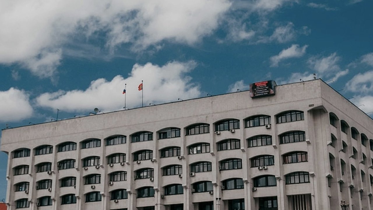 Главная картинка новости: С этого дня региональное Министерство образования и молодёжной политики разделено на два ведомства