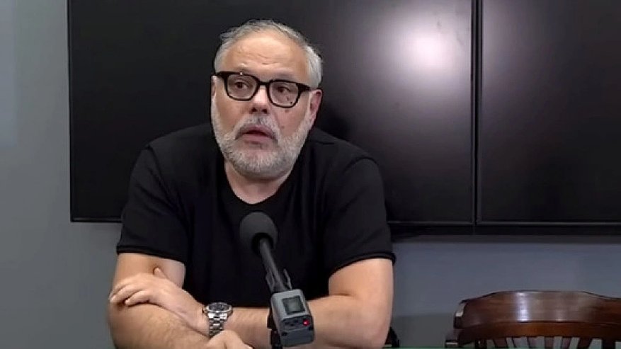 Главная картинка новости: «Лишитесь всех денег»: экономист Михаил Хазин призвал россиян не совершать эту роковую ошибку