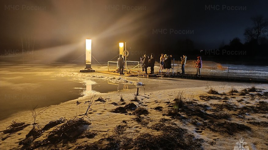 Главная картинка новости: Крещенские купания во Владимирской области прошли без происшествий