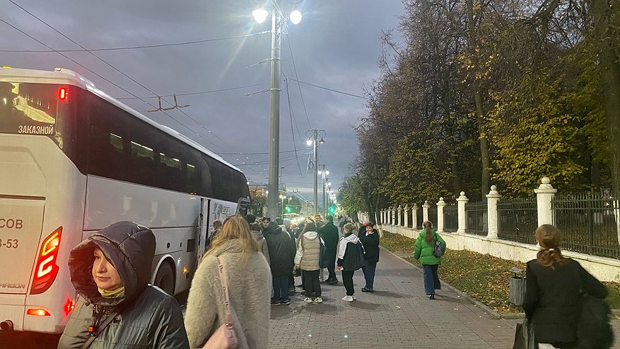 Главная картинка новости: Так ведут себя только «деревенщины»: пять привычек в поведении, которые кричат о низком интеллекте
