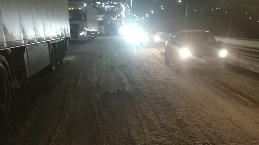 Главная картинка новости: Во Владимире директора дорожной компании оштрафовали за плохую очистку трассы