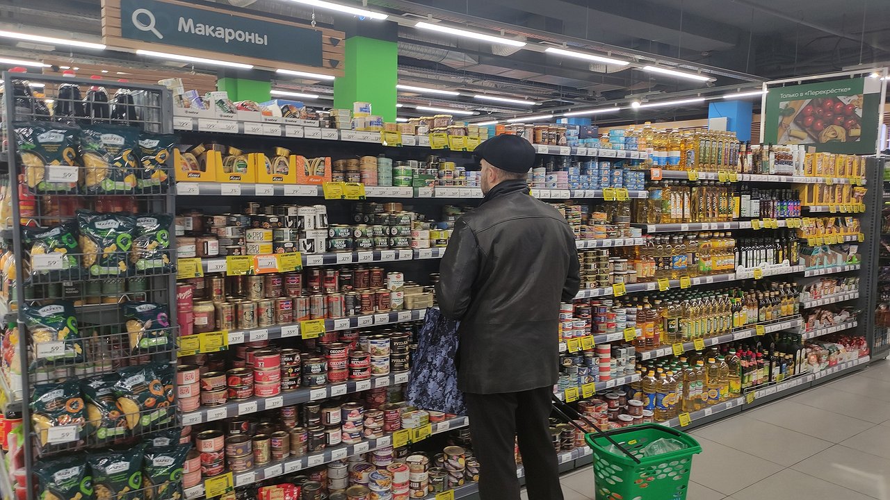 Главная картинка новости: Такое масло покупайте по три бутылки: в Роскачестве назвали лучшие марки подсолнечного масла для блинов на Масленицу