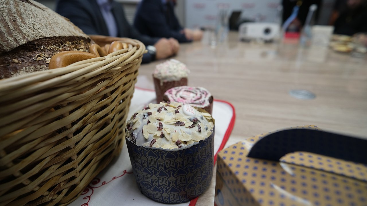 Главная картинка новости: Правительство и митрополит разрабатывают рецепт владимирского кулича