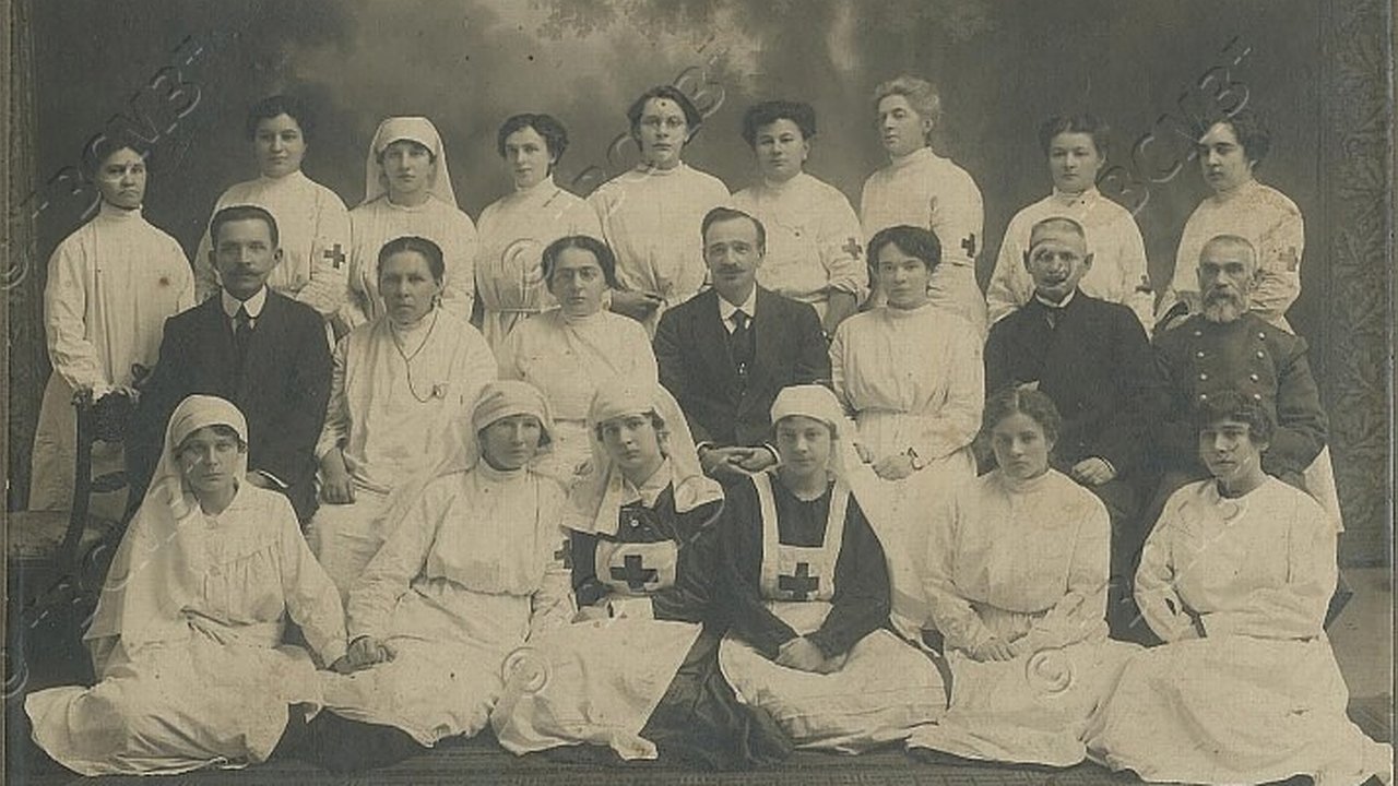 Главная картинка новости: Владимирцы могут стать соавторами областной выставки «Здесь был госпиталь»