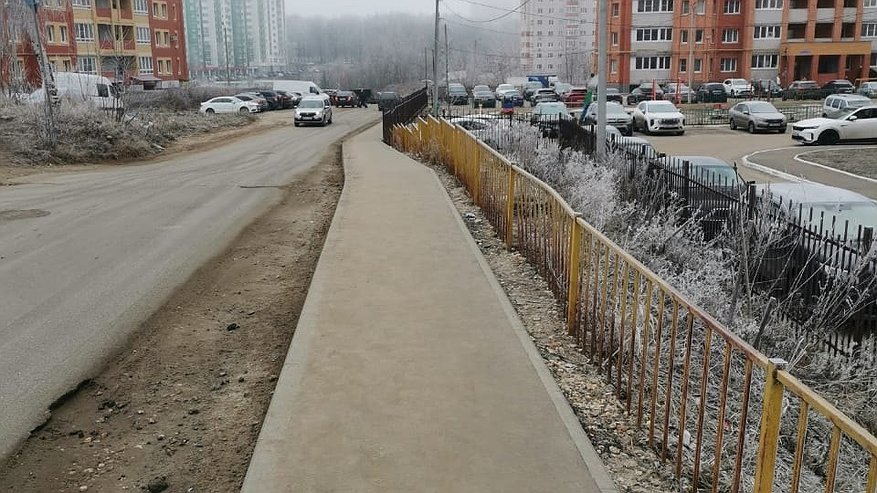 Главная картинка новости: На одной из улиц Владимира был построен тротуар