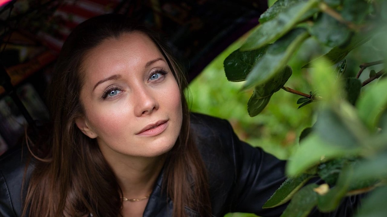 Главная картинка новости: Актрисе Владимирского драмтеатра Анне Лузгиной присуждена премия Евстигнеева