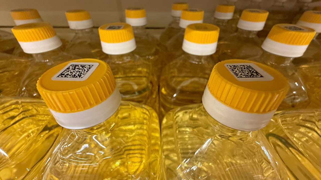 Главная картинка новости: Масло этой марки можете брать по 5 бутылок: в Роскачестве назвали лучшие бренды подсолнечного масла