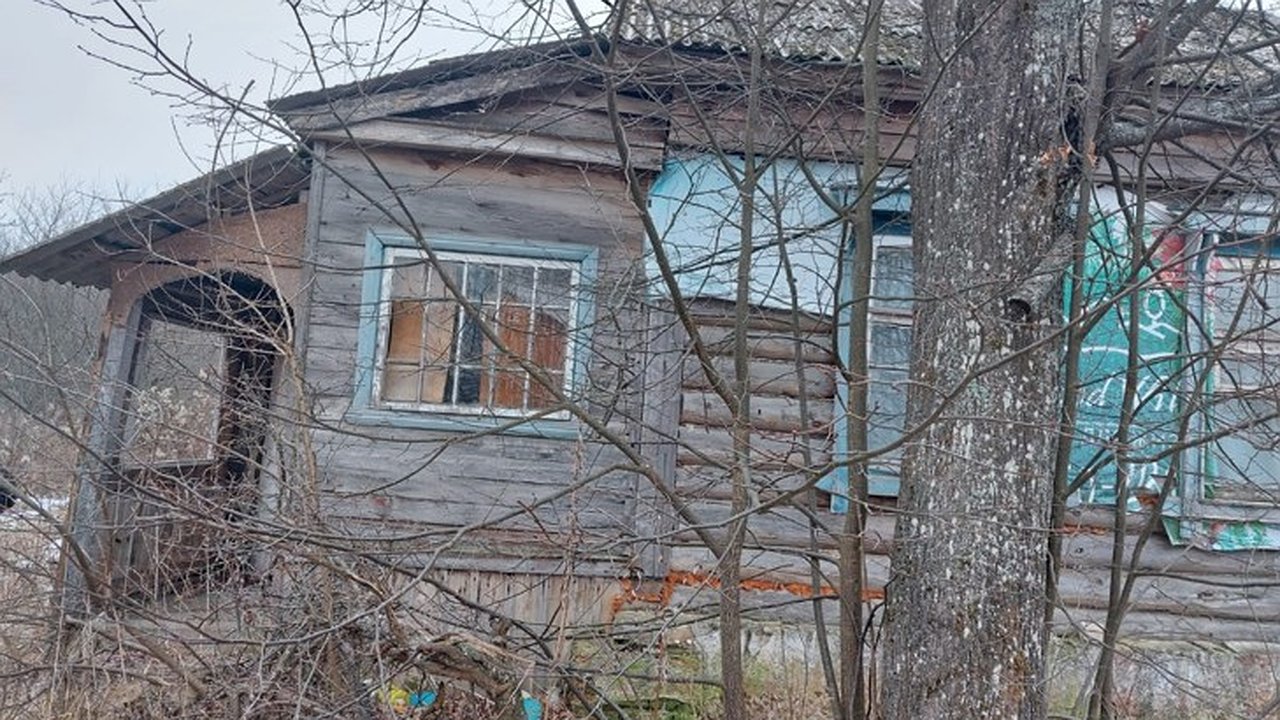 Главная картинка новости: Ветхий дом в Камешковском районе будет проверен на пригодность для жизни