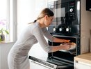 Стекло духовки будет прозрачнее слезы: 1 бутылочка из аптечки, и жир не найдете даже с лупой