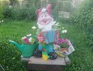 Не выбросил ржавую бочку, а продырявил — вся семья в восторге: давняя проблема в саду решена