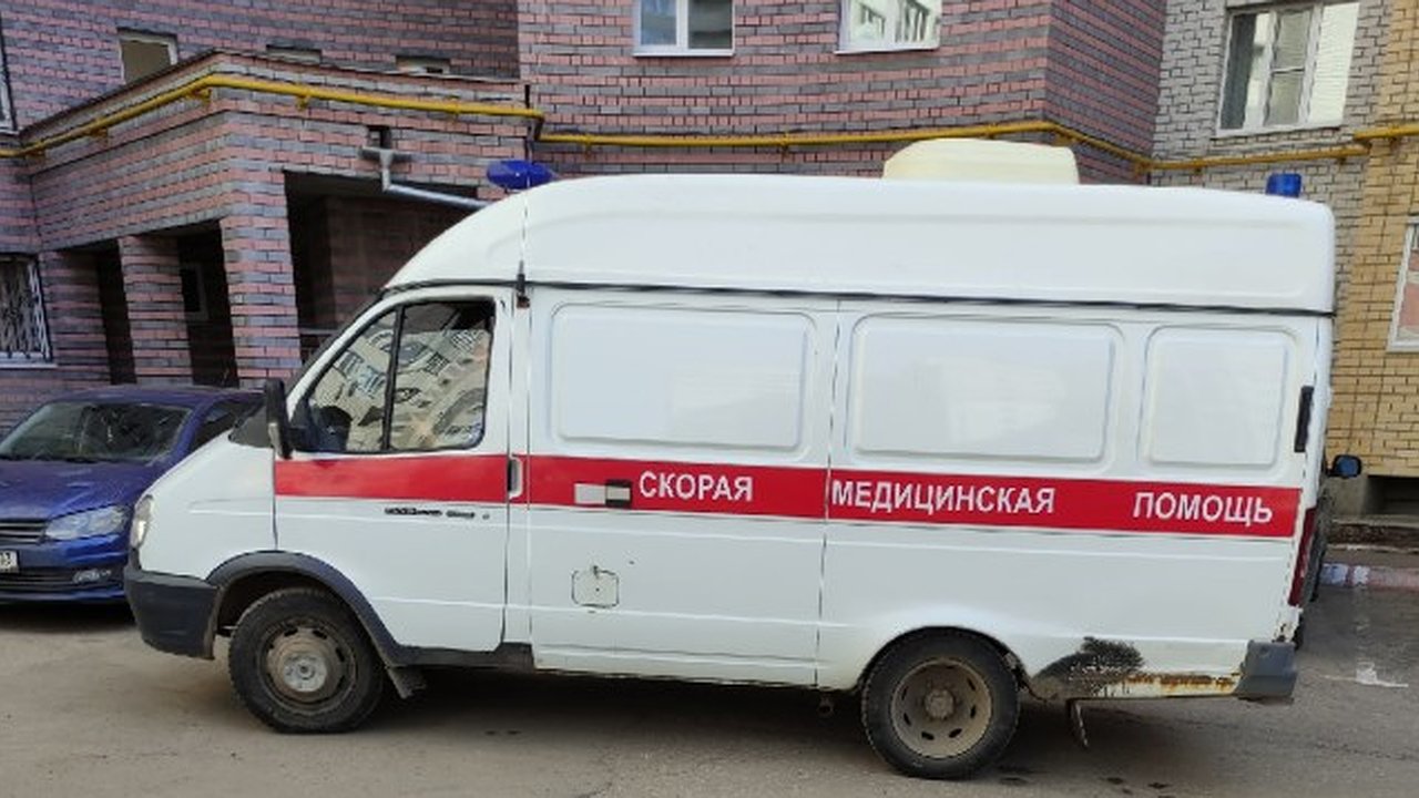 Главная картинка новости: 725 работников скорой помощи в регионе получили специальные социальные выплаты