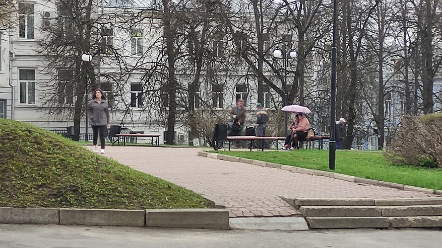 Главная картинка новости: Пенсионный возраст будут снижать за каждый год стажа – внезапный сюрприз для россиян