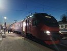 Новые правила: пассажиры верхних полок в поездах РЖД теперь будут спускаться на нижние только с согласия попутчиков