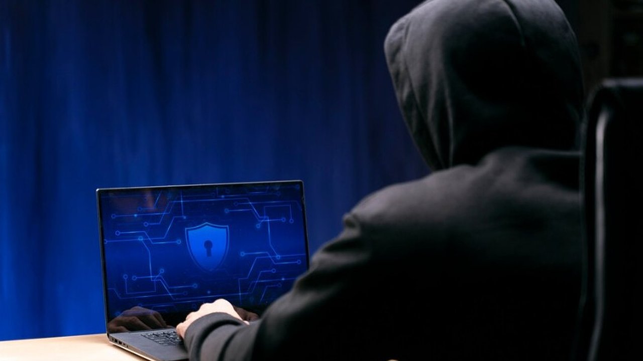 Главная картинка новости: Владимирцам на заметку: в России принят закон о защите граждан от кибермошенников