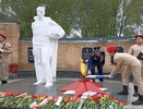 В поселке Красная Горбатка состоялось торжественное зажжение Вечного огня
