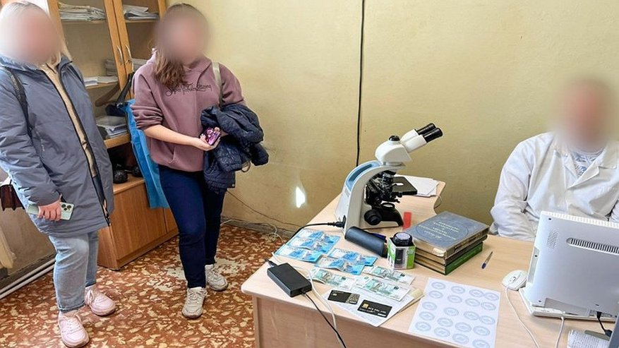 Главная картинка новости: Во Владимире два участника ритуального бизнеса оштрафованы за взятки и посредничество