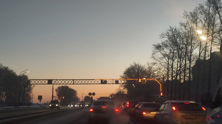 Главная картинка новости: С 17 мая выехавшим за город на авто начнут аннулировать права: водителей ждет неприятный сюрприз