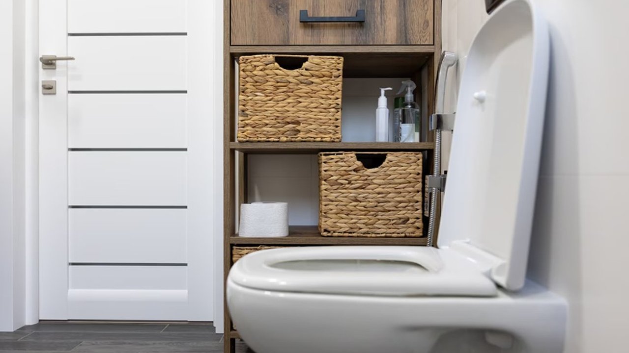 Главная картинка новости: 150 грамм для сияющей чистоты - залили 1 раз в унитаз - и на месяц избавились от неприятного запаха и желтизны