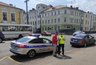 Миниатюра новости: «Откроешь капот - оштрафуют»: вот почему нельзя открывать капот авто по запросу сотрудника ГАИ без протокола – запомните