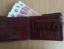 Ковровчанин украл деньги у спящего собутыльника в кафе