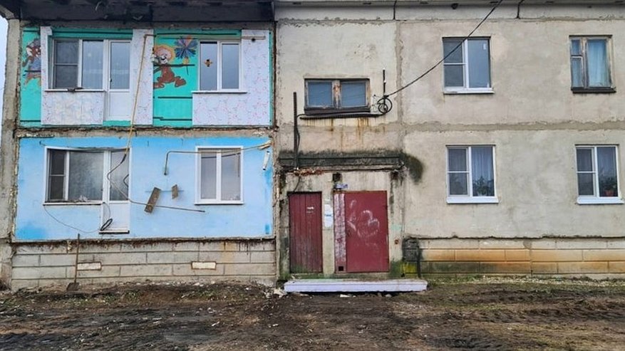 Главная картинка новости: В Камешковском районе власти игнорируют аварийное состояние многоквартирного дома