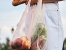 Вот поэтому использовать пакеты из "Магнита" и Пятерочки" для мусора: больше помоями их не запачкаю