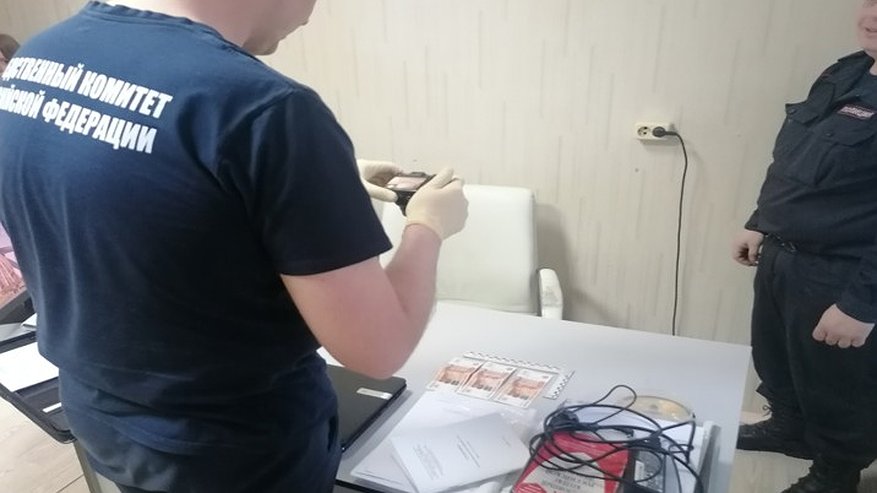 Главная картинка новости: В Покрове будут судить нелегального мигранта за попытку дать взятку полицейскому