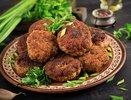 Кладу 2 ложки в фарш, и котлеты становятся сочными и воздушными: кулинарный лайфхак от шефов