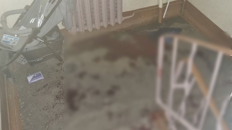 Главная картинка новости: Жители многоквартирного дома во Владимире обнаружили залитый кровью подъезд