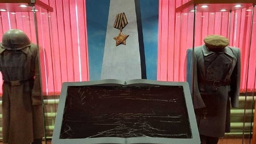 Главная картинка новости: Камешковский музей получил новое оборудование для хранения экспонатов