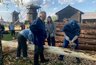 Миниатюра новости: Во Владимиро-Суздальском музее-заповеднике восстанавливают крестьянскую избу XIX века
