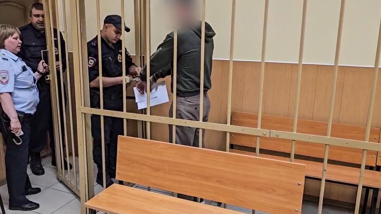 Главная картинка новости: Трех жителей Коврова арестовали за похищение и избиение подростка