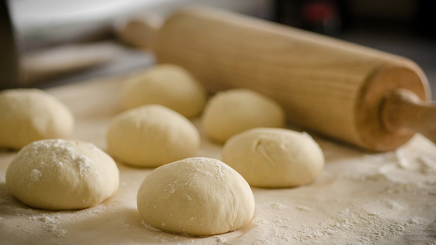 Главная картинка новости: Нереально вкусное тесто: готовится за 20 минут — прекрасно подойдет для любой выпечки