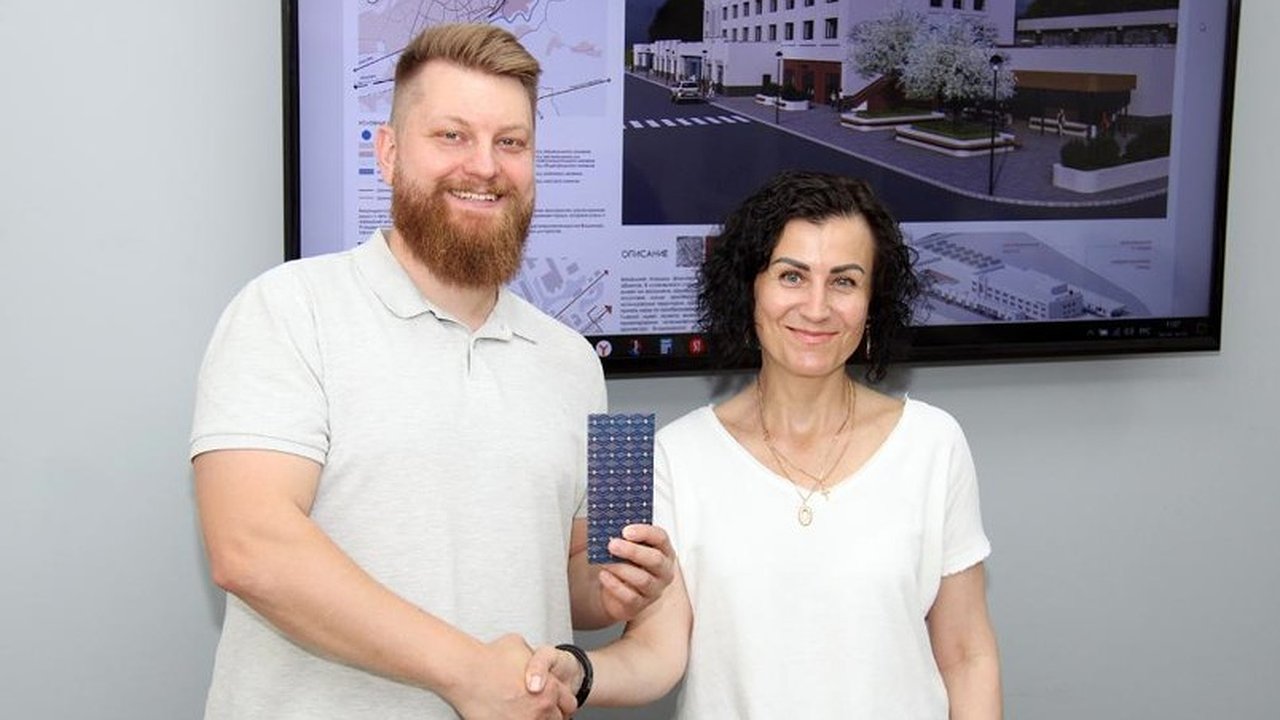 Главная картинка новости: Разработчики проектов стелы для Суздаля и автовокзала Владимира получили награды