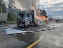 В ДТП под Муромом опрокинулся и загорелся большегруз