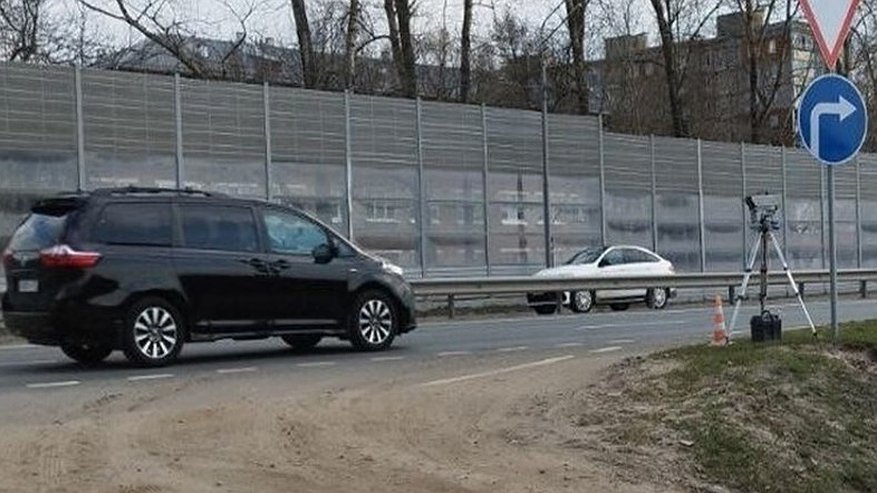 Главная картинка новости: На новых участках дорог региона будут работать передвижные камеры фиксации нарушений