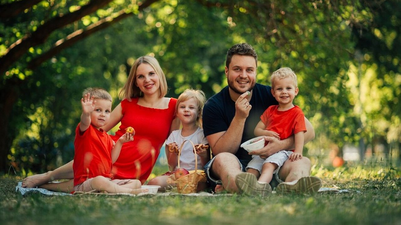 Главная картинка новости: В регионе у многодетных родителей могут появиться дополнительные 14 дней отпуска