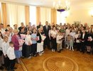 Государственные награды вручили жителям региона в преддверии Дня России
