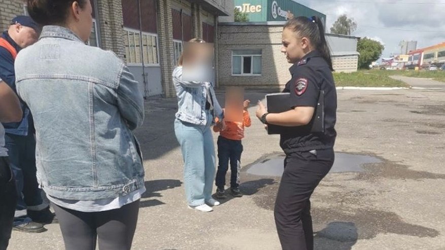 Главная картинка новости: Во Владимире пятилетний мальчик ушел от родителей и заблудился на улице