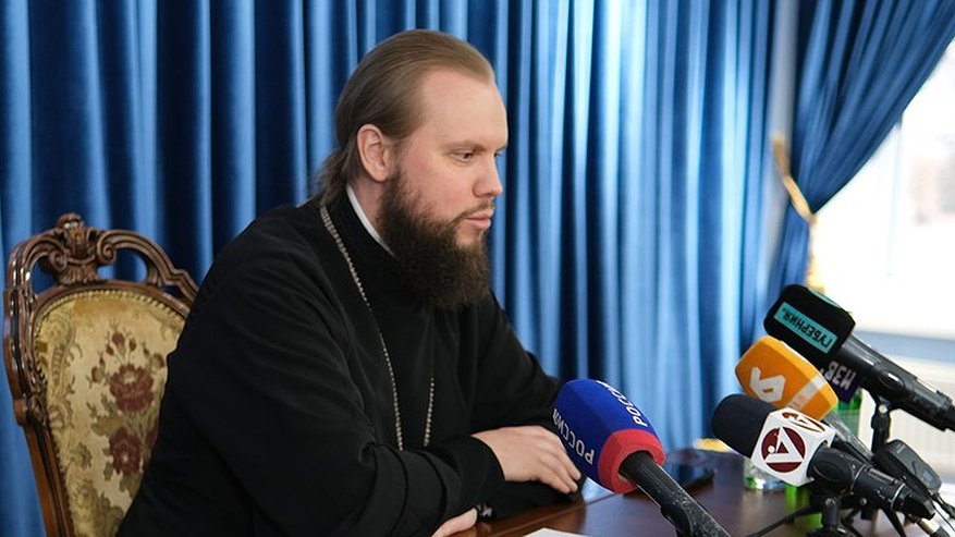Главная картинка новости: Митрополит Никандр предложил печатать традиционные ценности на школьных тетрадях