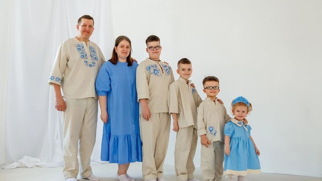 Главная картинка новости: Семья из Гусь-Хрустального выступит на модном показе в Москве