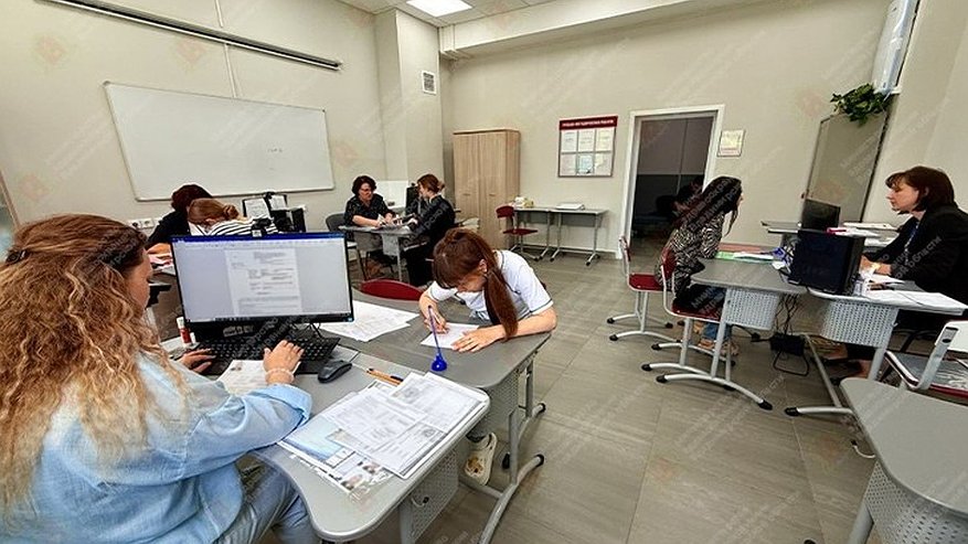 Главная картинка новости: Владимирский медколледж открыл вечернее отделение по трем специальностям