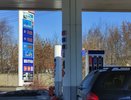 С сегодняшнего дня начнут сливать бензин на АЗС – водителей предупредили о мошенниках