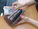 Во Владимире судебные приставы незаконно арестовали социальные выплаты матери