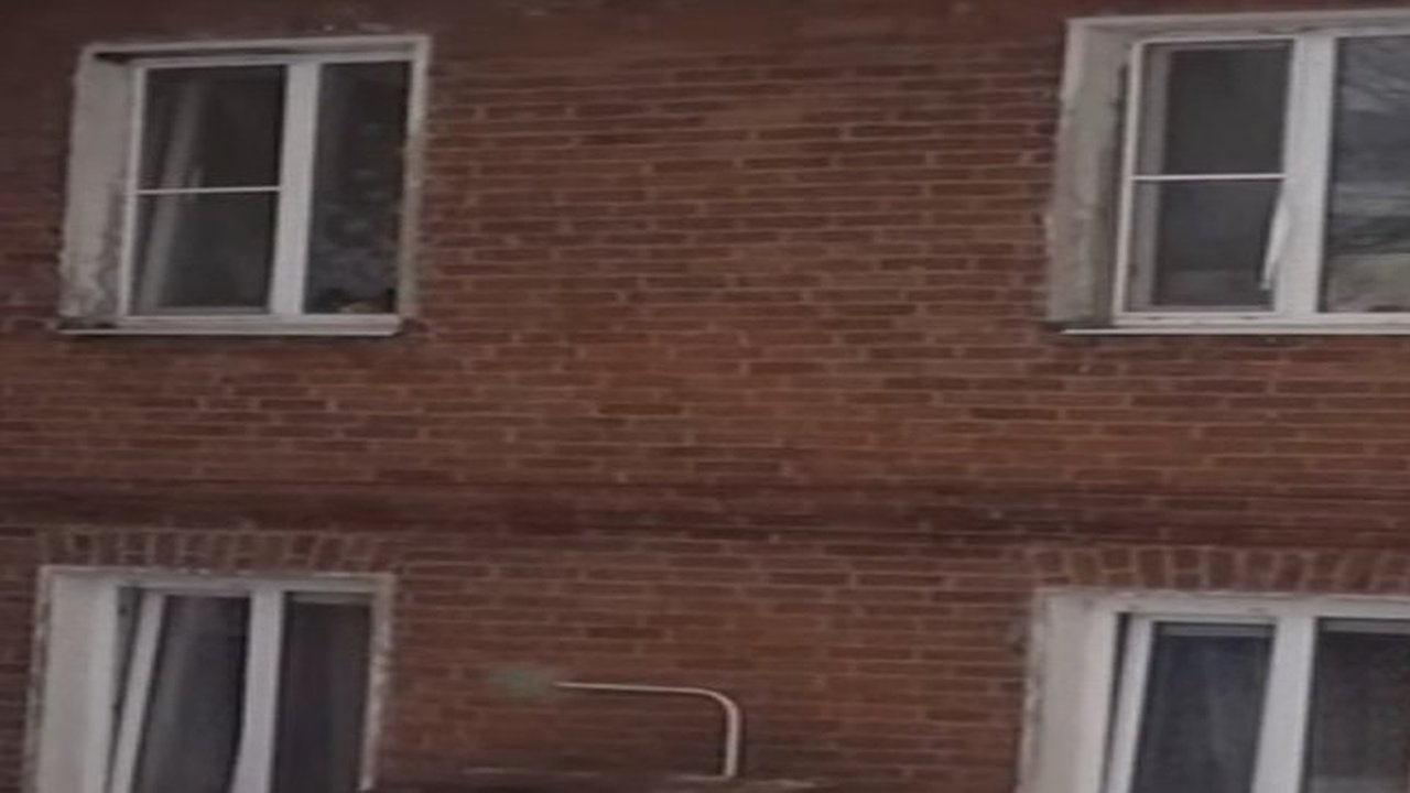 Главная картинка новости: Глава СК РФ Бастрыкин запросил отчёт о деле по аварийным домам в Муромском районе