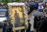 Миниатюра новости: Во Владимире около 2500 человек прошли крестным ходом с иконой Боголюбской Божией Матери